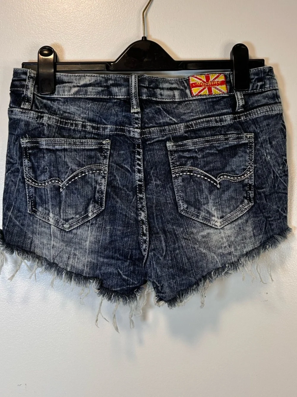 Machine Jeans Inc. Nouvelle Mode Acid Wash Distressed Shorts Women’s Large‎